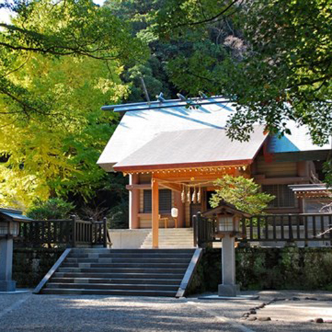 安房神社